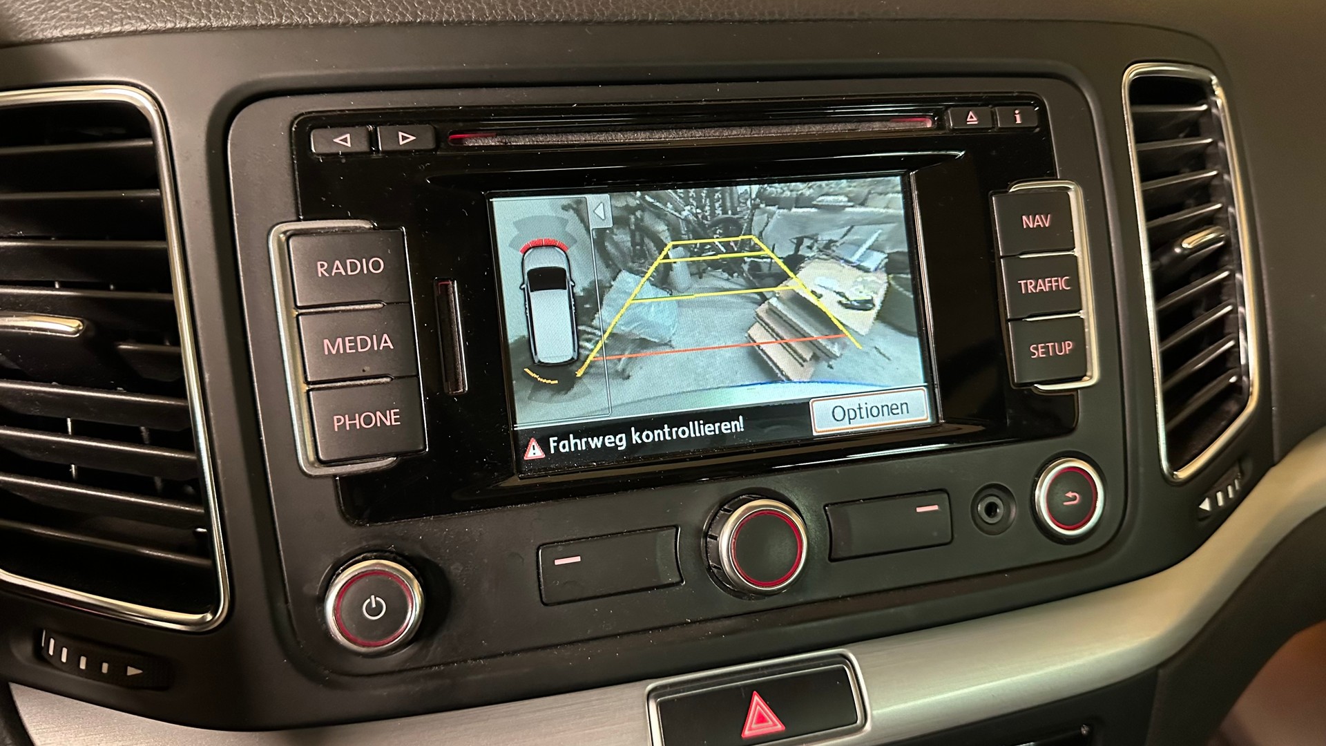 VW Sharan 2.0 TDI BMT Highline 4Motion-image-1