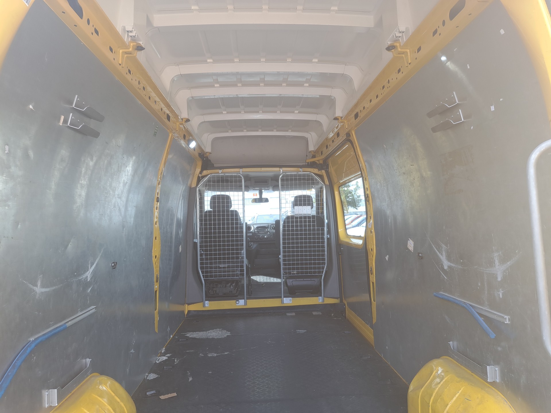 RENAULT Master T35 2.3dCi 130 L3H3-image-6