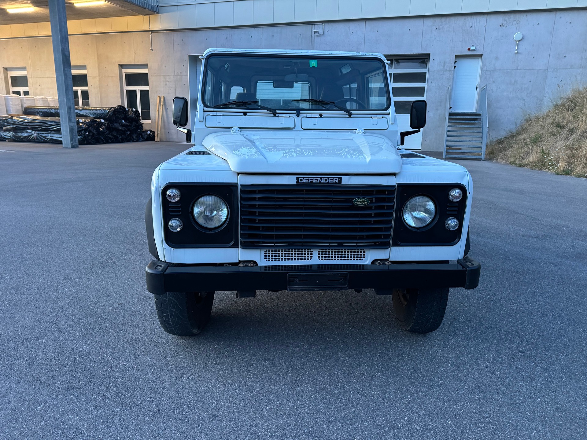 LAND ROVER Defender 90 SW 2.5 Td5-image-7