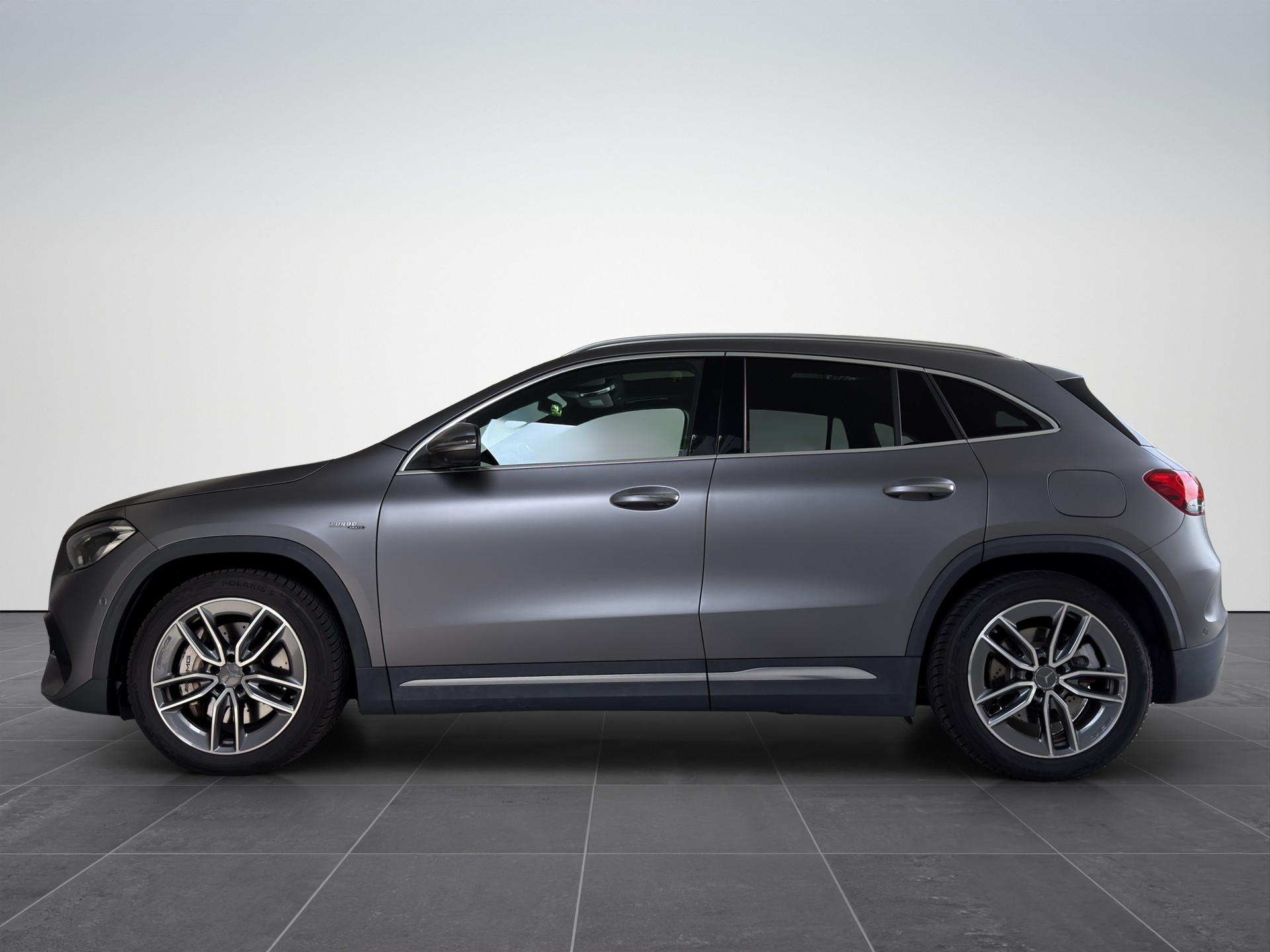 MERCEDES-BENZ GLA 35 AMG 4Matic 8G-Speedshift DCT-image-2