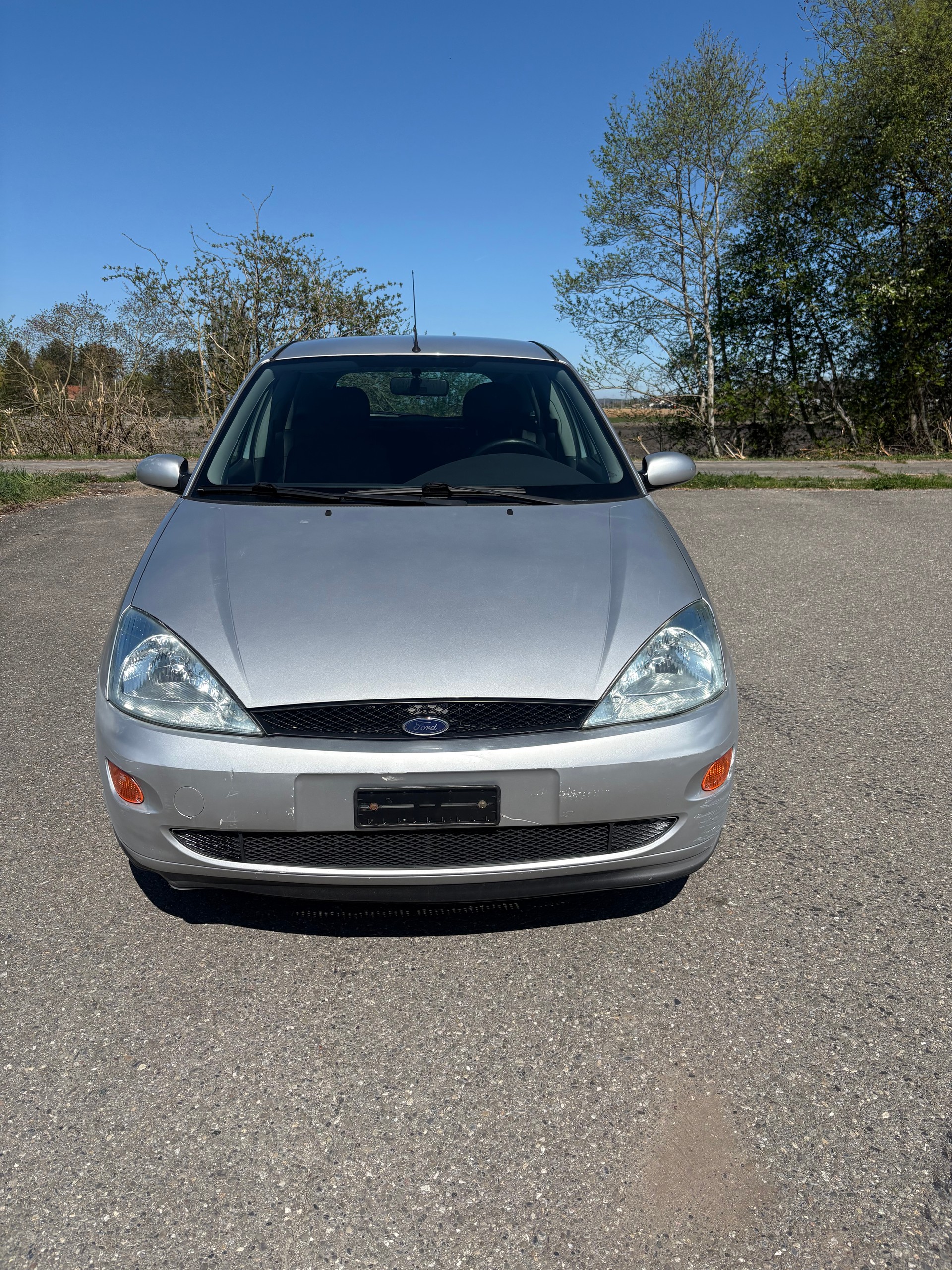 FORD Focus 1.6i 16V Ghia-image-2