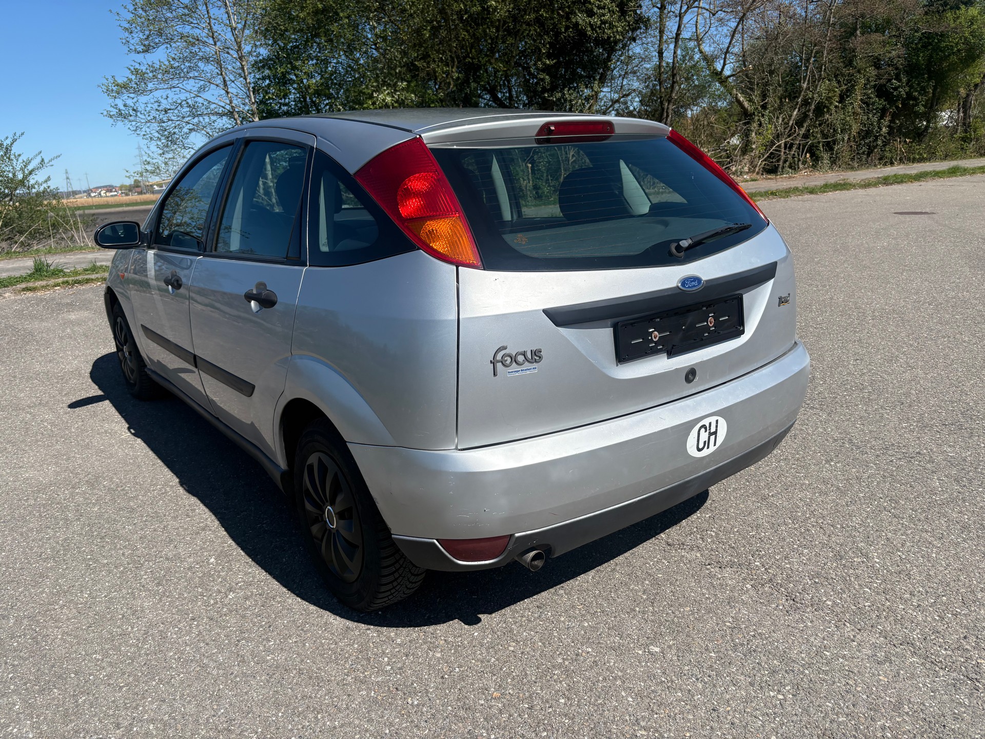 FORD Focus 1.6i 16V Ghia-image-6