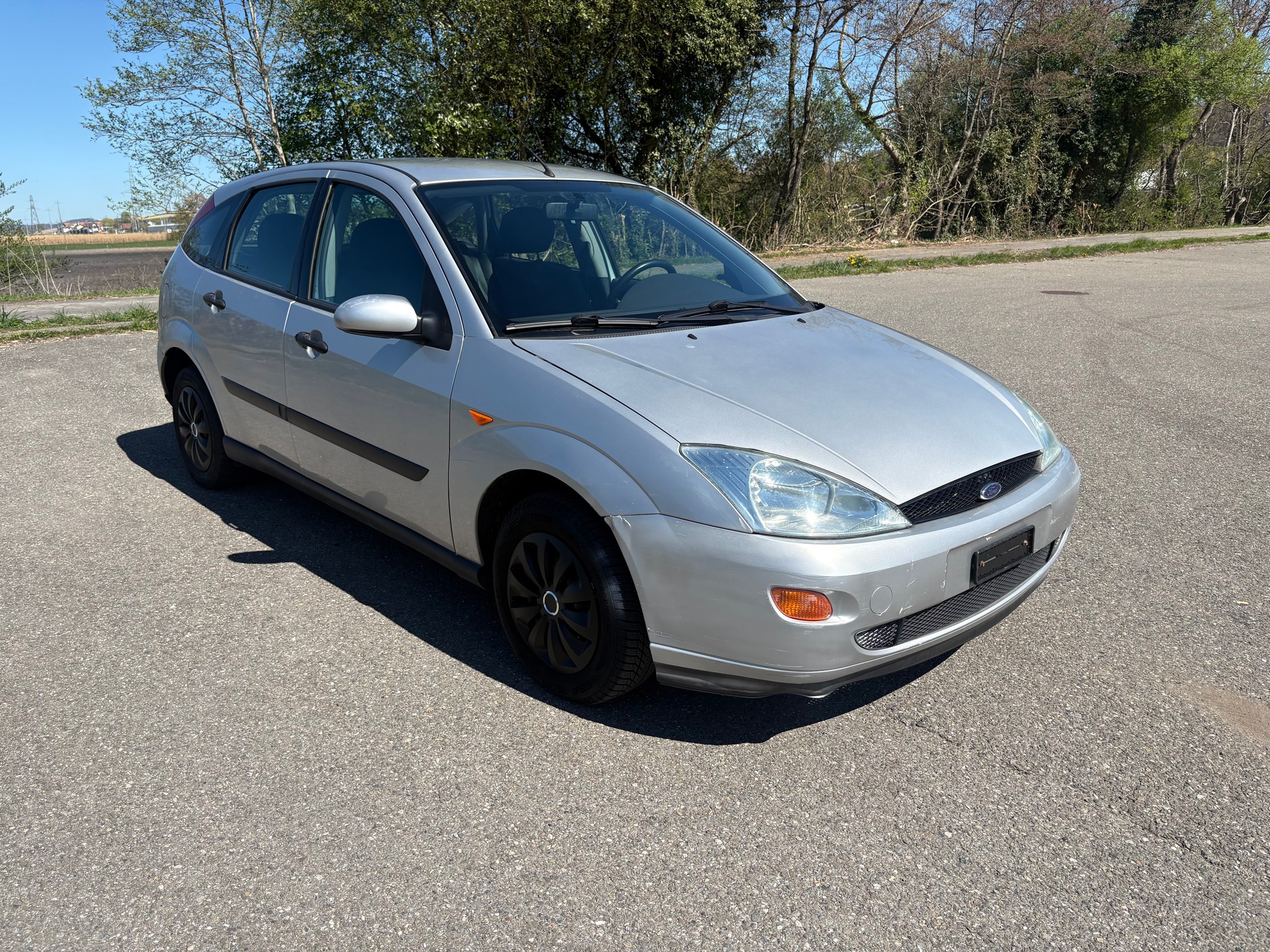 FORD Focus 1.6i 16V Ghia-image-1