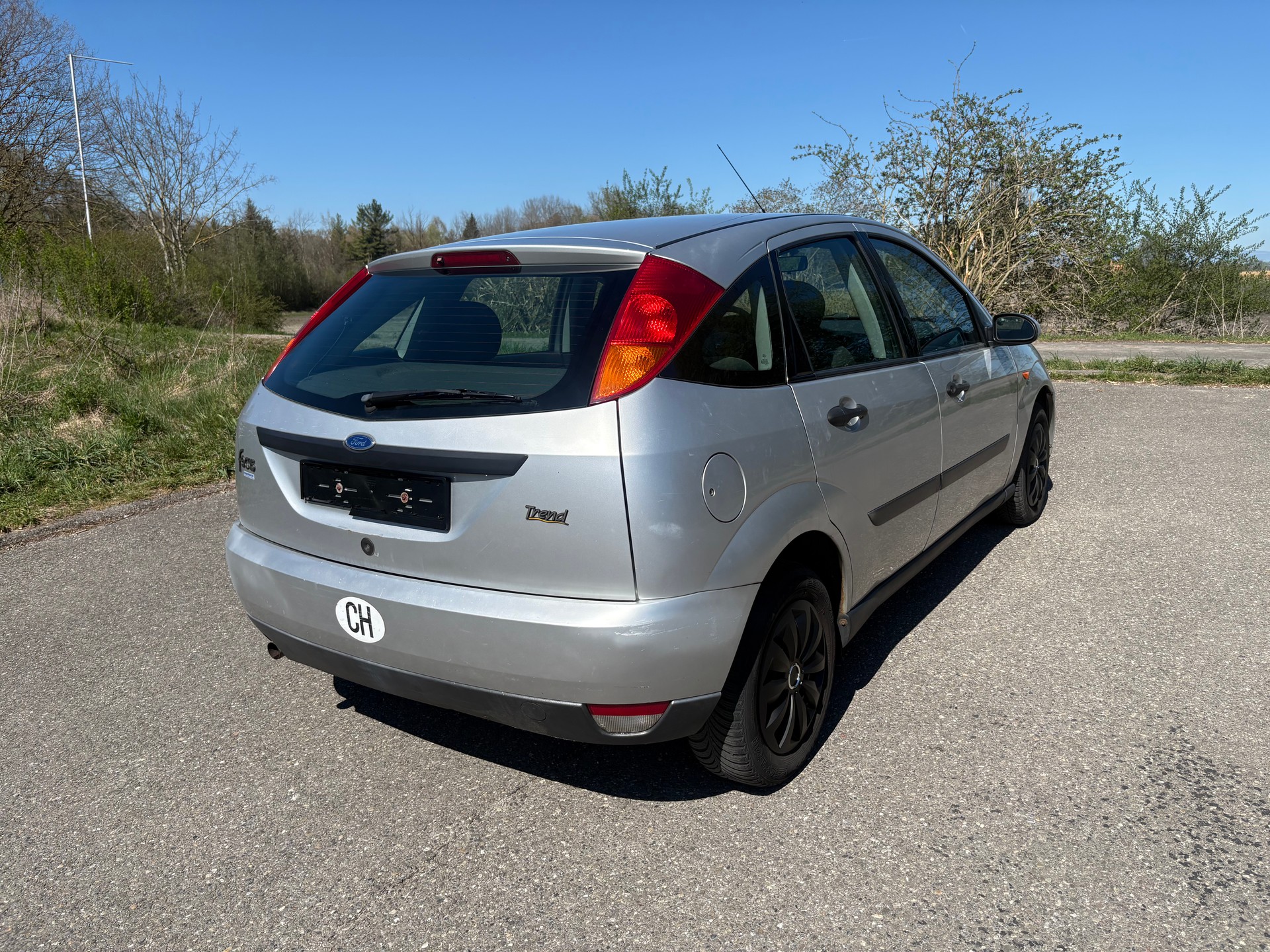 FORD Focus 1.6i 16V Ghia-image-8