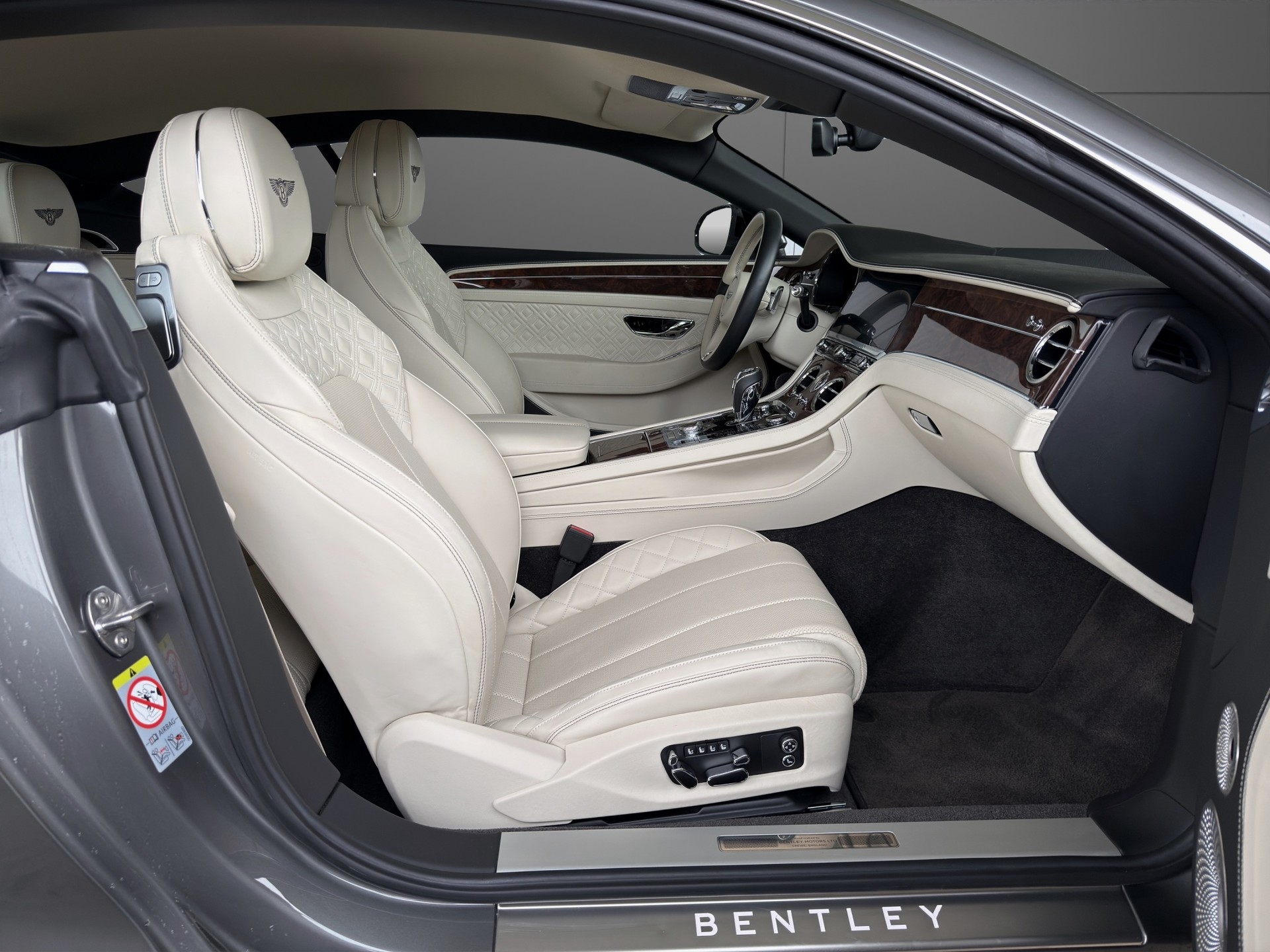BENTLEY Continental GT 6.0 W12-image-9
