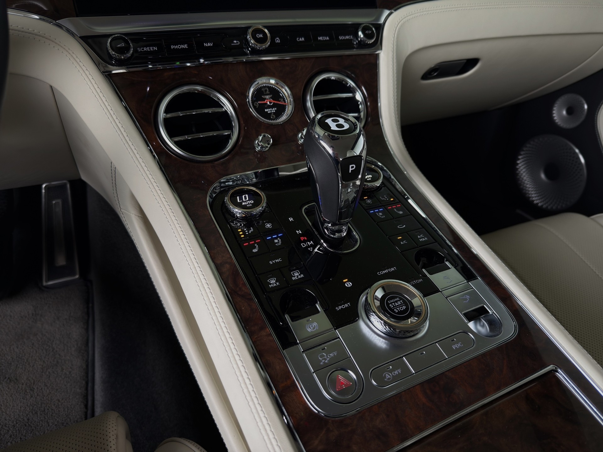 BENTLEY Continental GT 6.0 W12-image-12