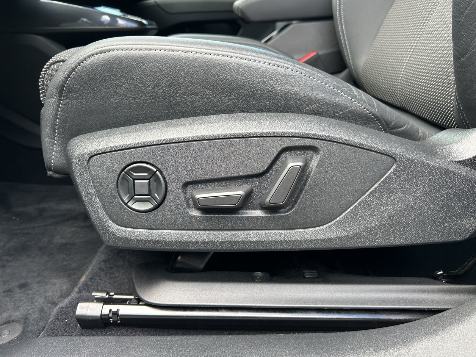 AUDI Q4 e-tron 35-image-19