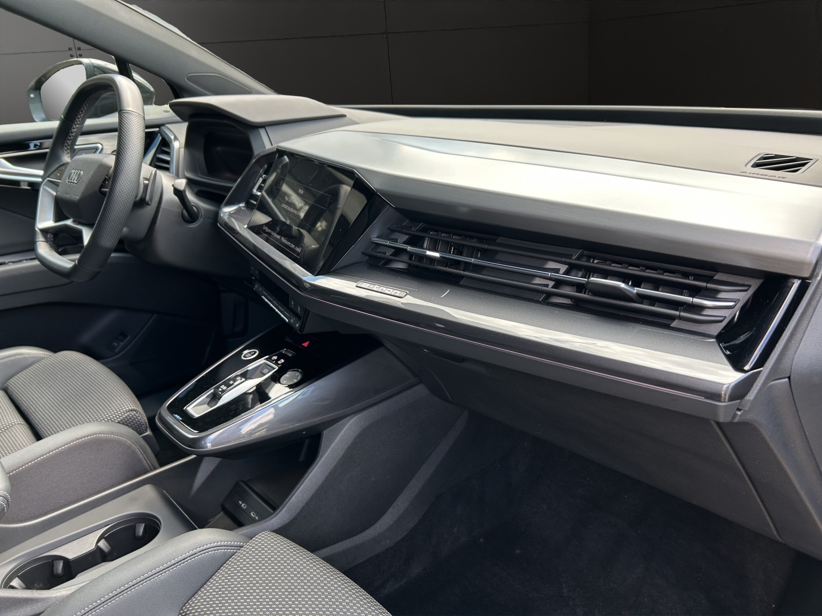 AUDI Q4 e-tron 35-image-22