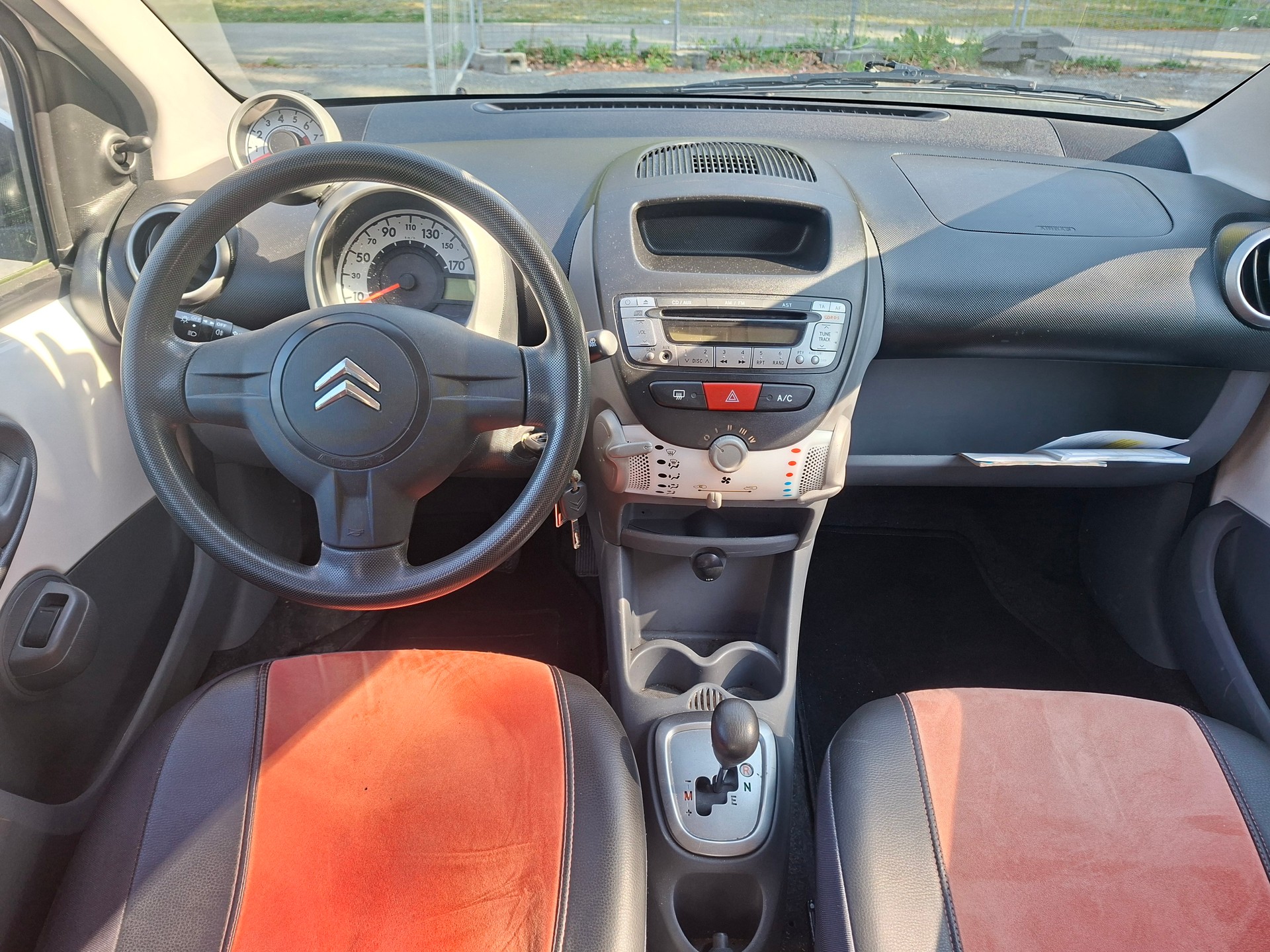 CITROEN C1 1.0i Essentiel (X)-image-10