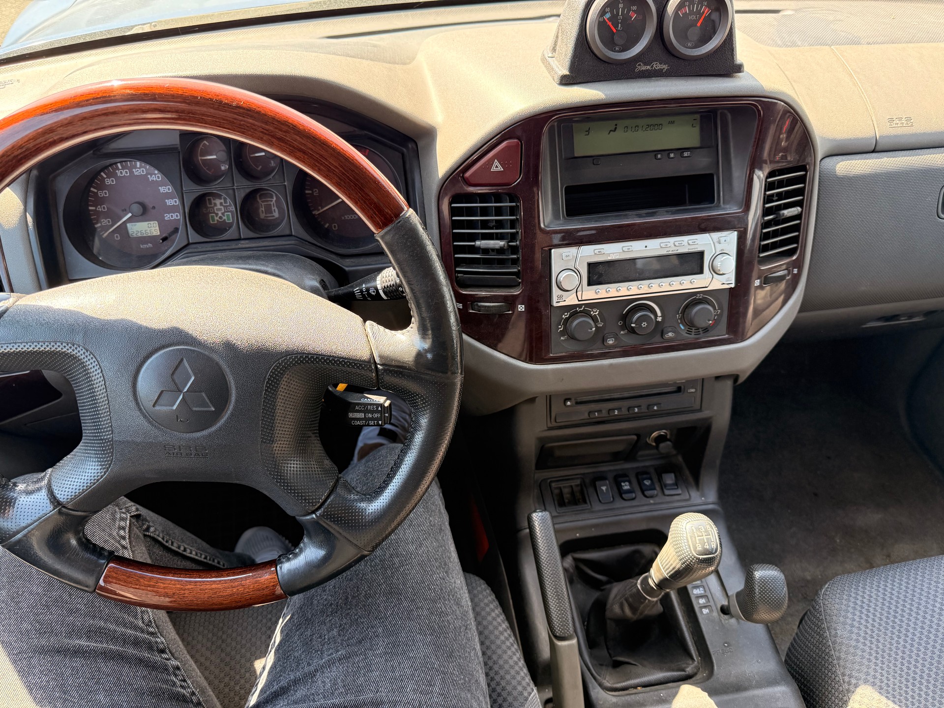MITSUBISHI Pajero 3.2 DI-D Edition-image-7