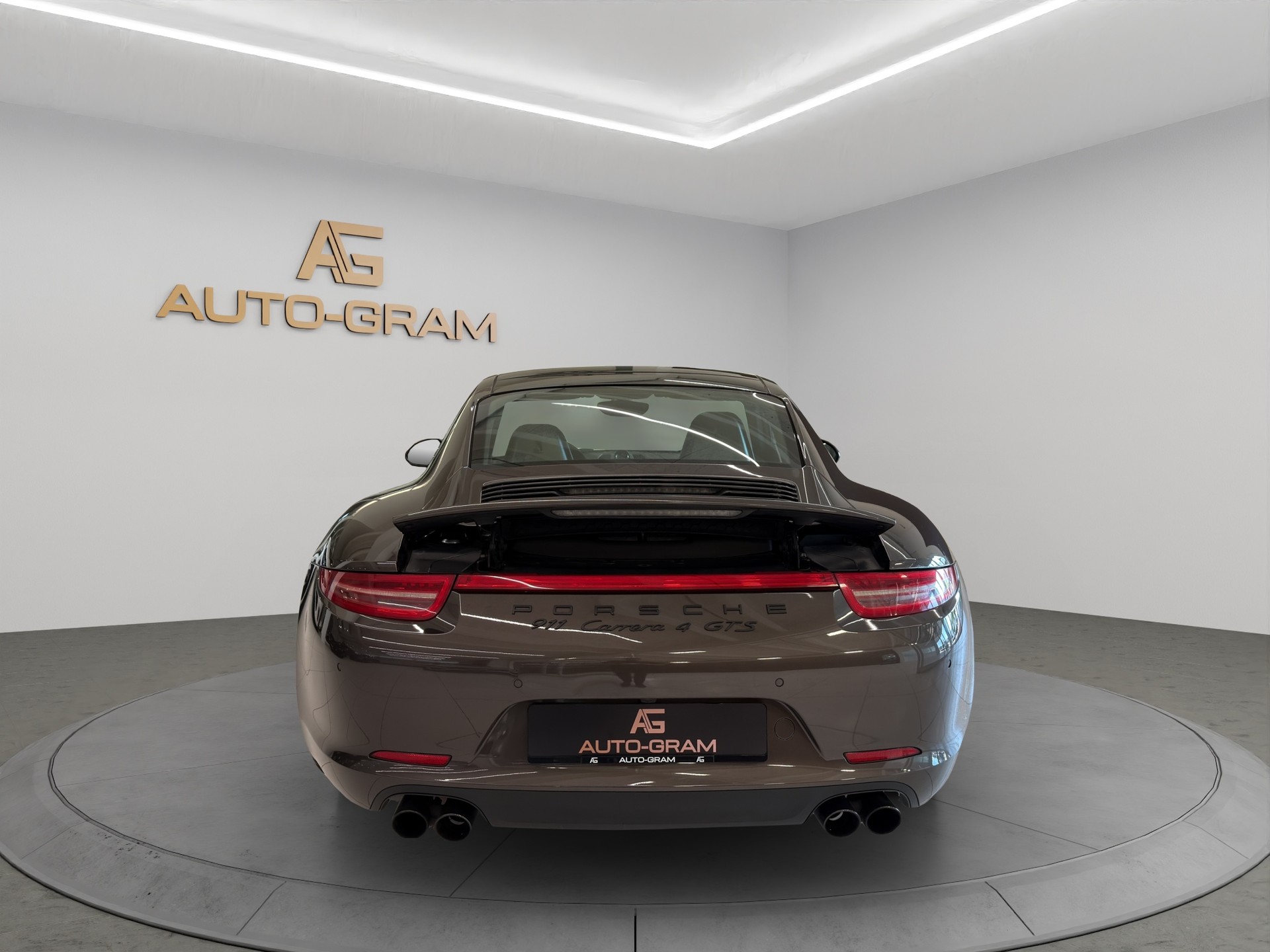 PORSCHE 911 Carrera 4 GTS PDK-image-4