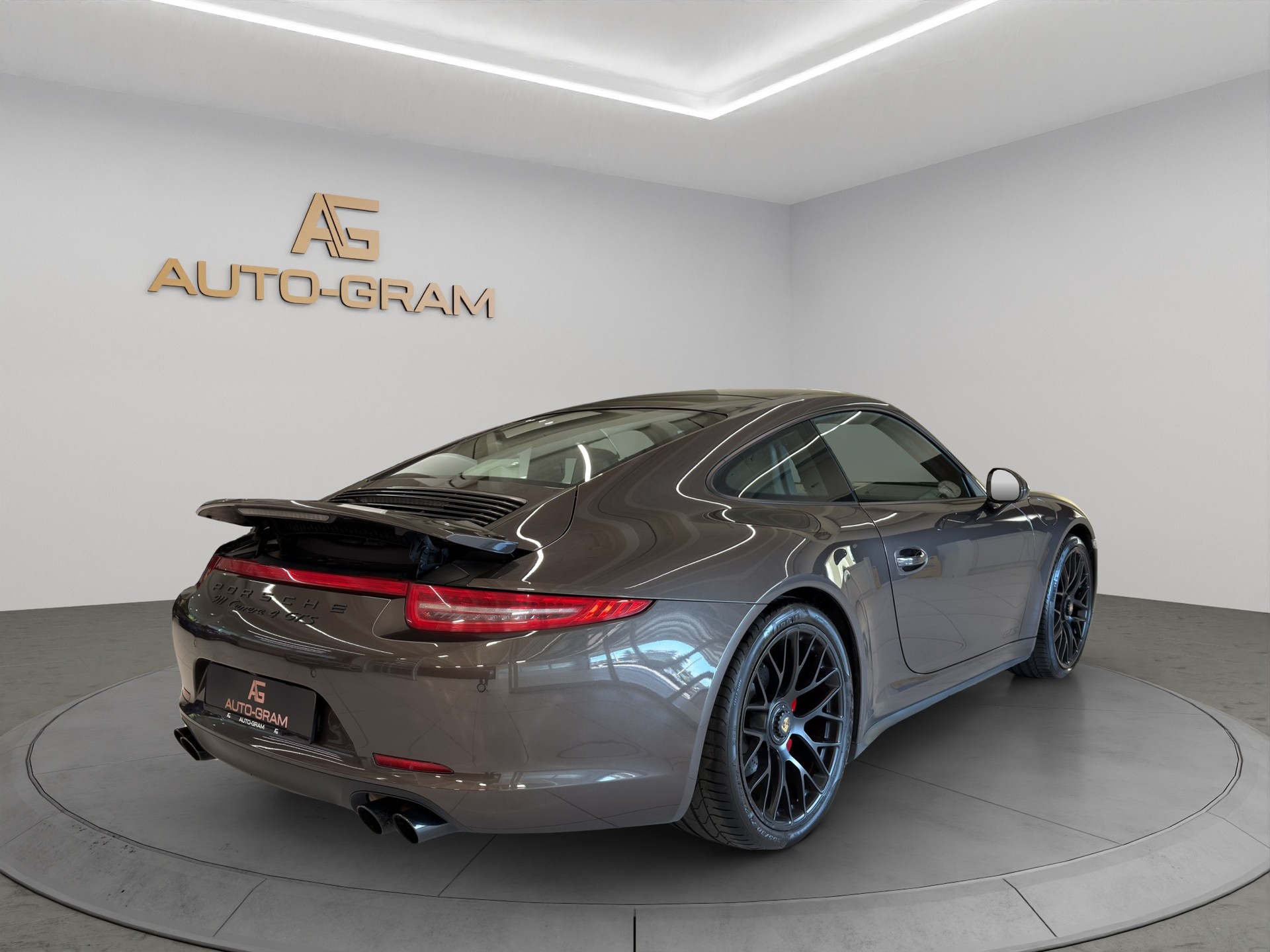 PORSCHE 911 Carrera 4 GTS PDK-image-5