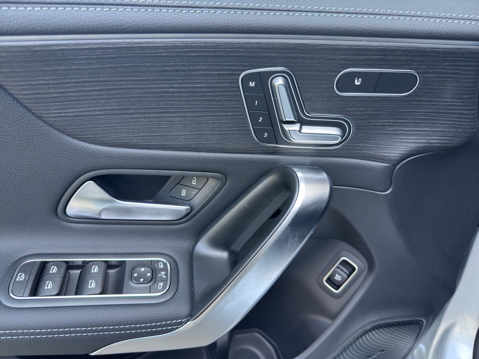 Image MERCEDES-BENZ CLA-250 CLA Shooting Brake 250 4Matic 8G-DCT