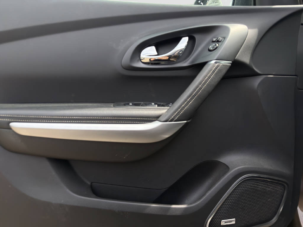 RENAULT Kadjar 1.6 dCi Bose 4WD-image-6