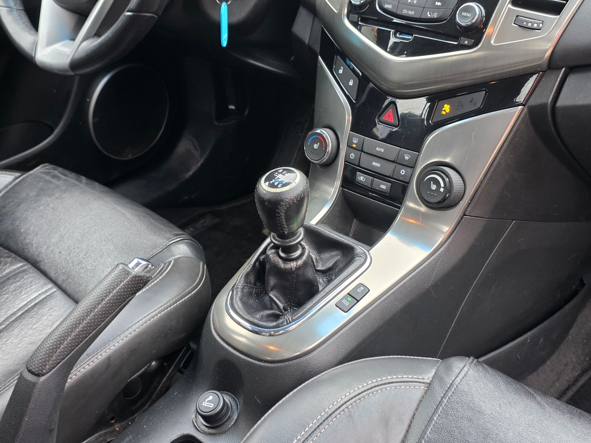 CHEVROLET Cruze Station Wagon 1.4 T LTZ Frisch ab MFK / Frisch ab Service / Garantie / Gratis Lieferung-image-15