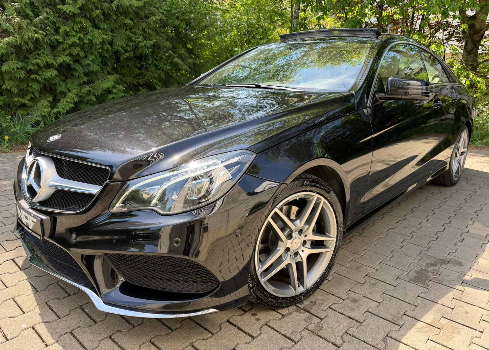 MERCEDES-BENZ E 350 4Matic AMG Line 7G-Tronic-image-0