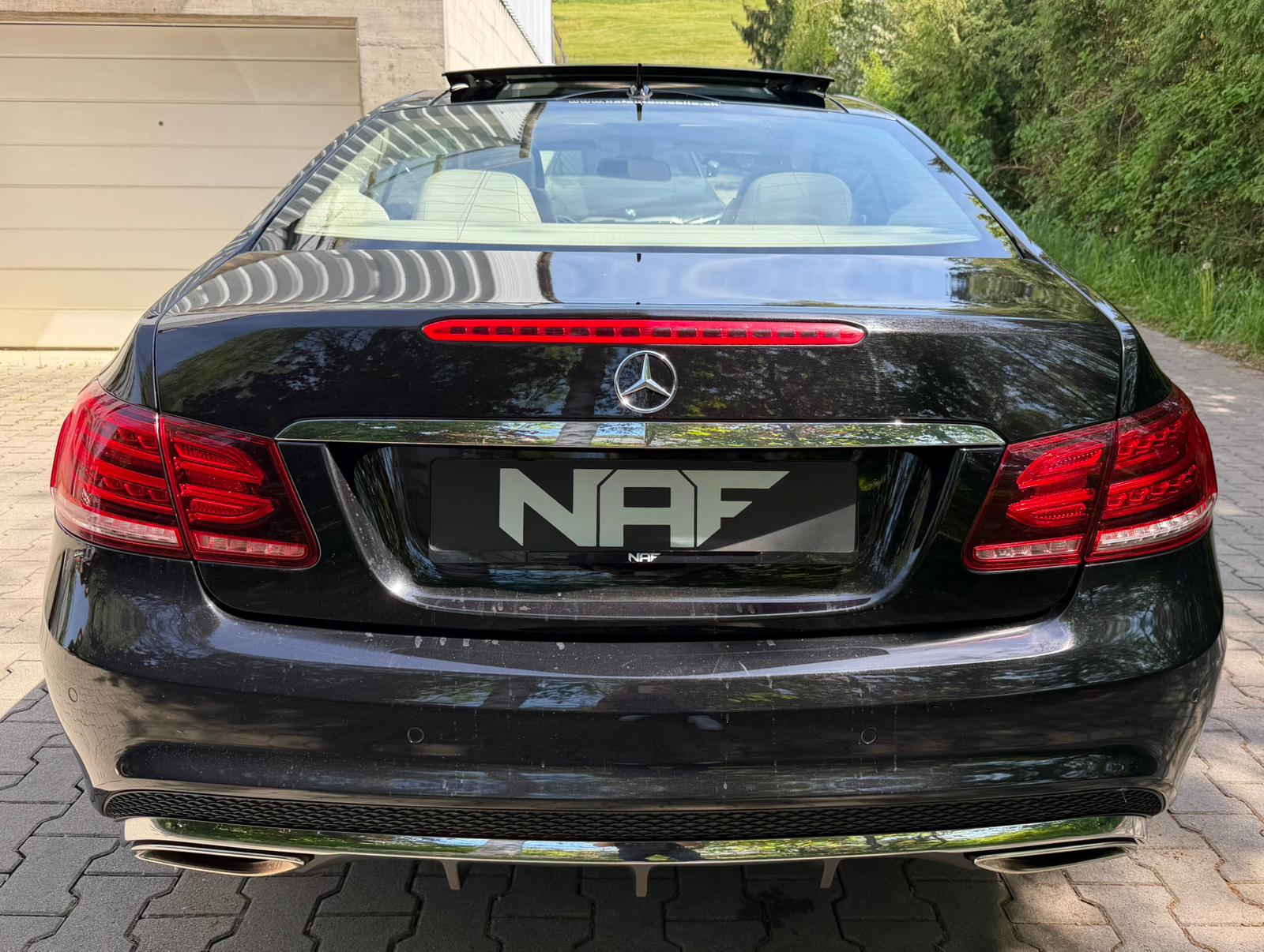 MERCEDES-BENZ E 350 4Matic AMG Line 7G-Tronic-image-3