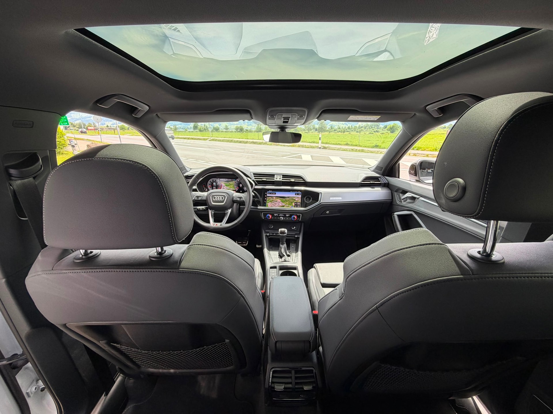 AUDI Q3 Sportback S line 40 TFSI quattro S tronic-image-13