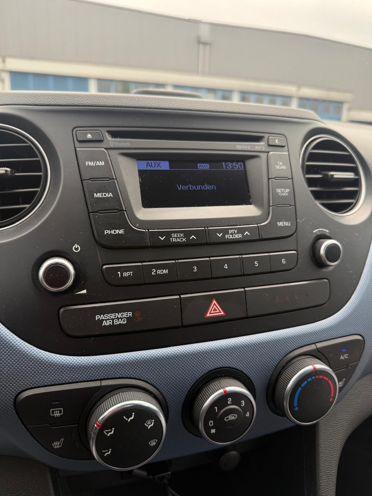 HYUNDAI i10 1.2 Vertex-image-12