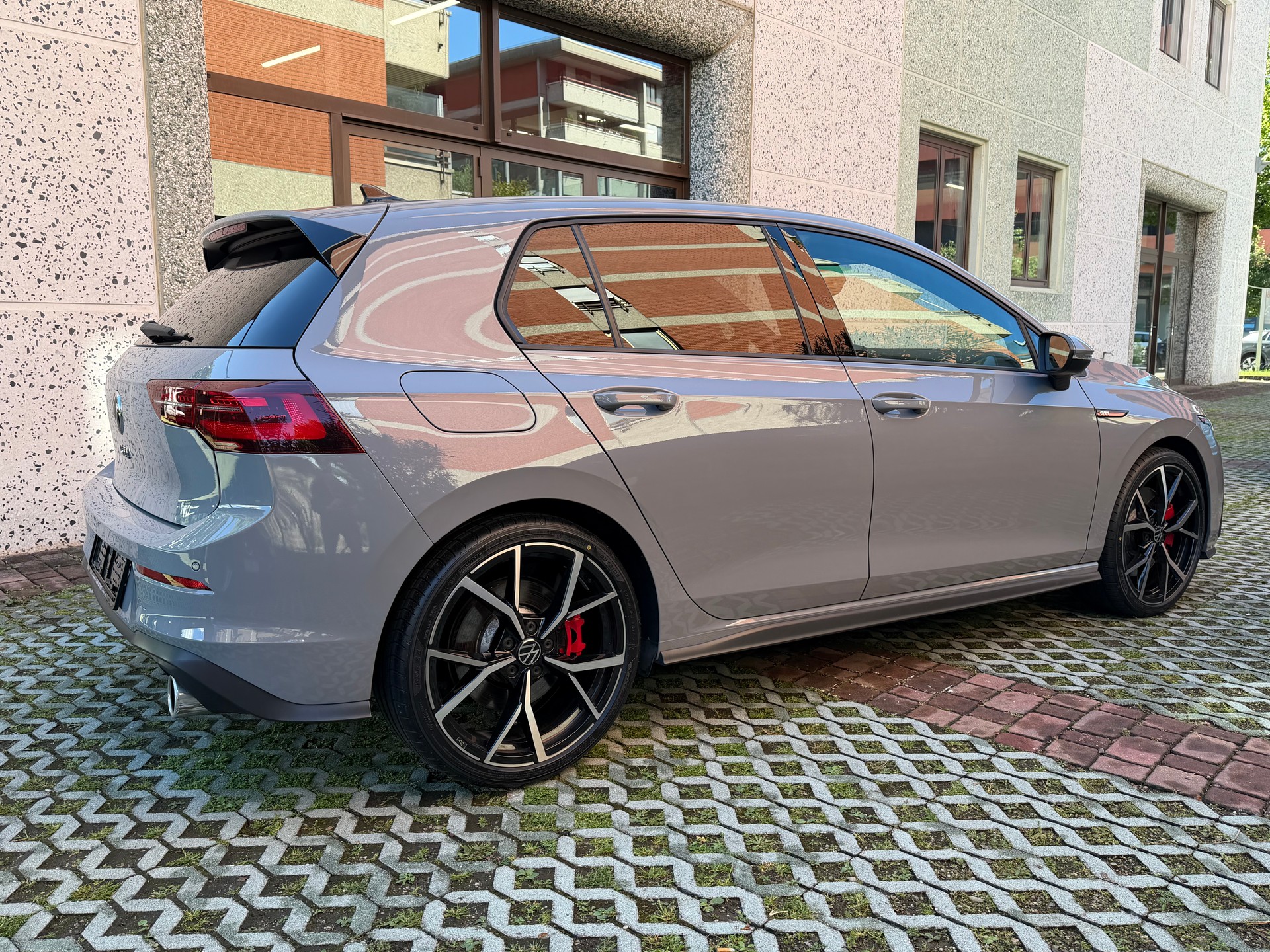 VW Golf 2.0 TSI GTI DSG-image-3