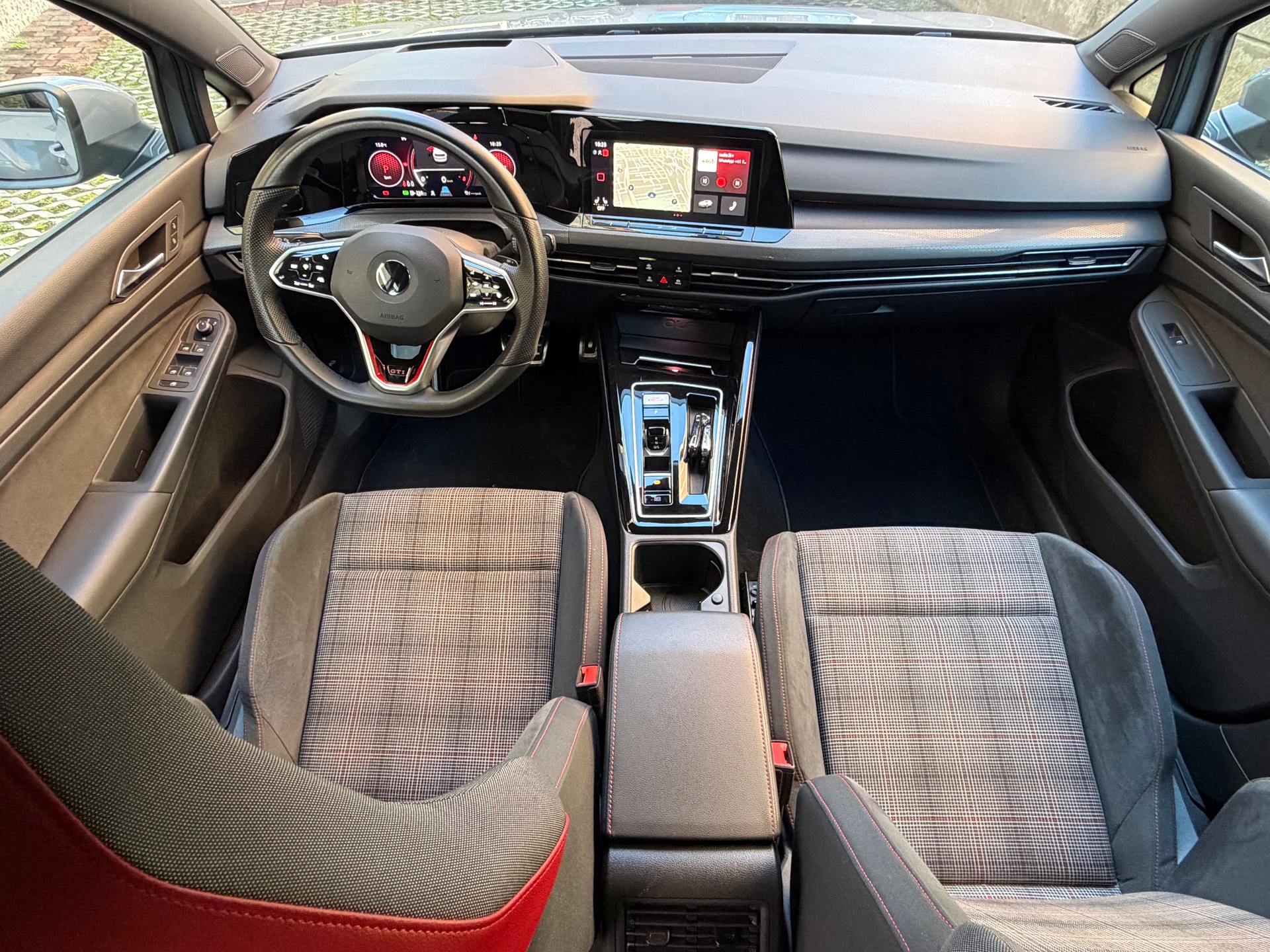 VW Golf 2.0 TSI GTI DSG-image-8