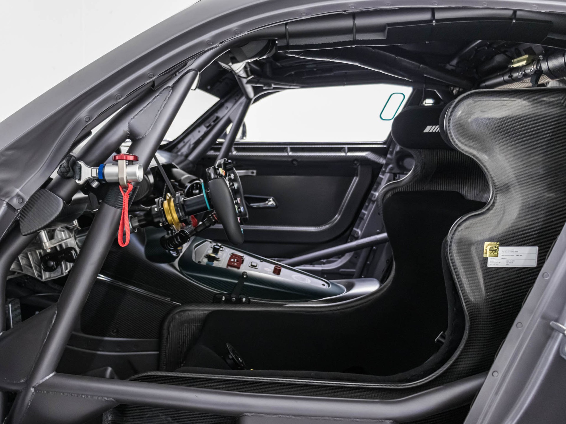 MERCEDES-BENZ AMG GT 2 PRO-image-6