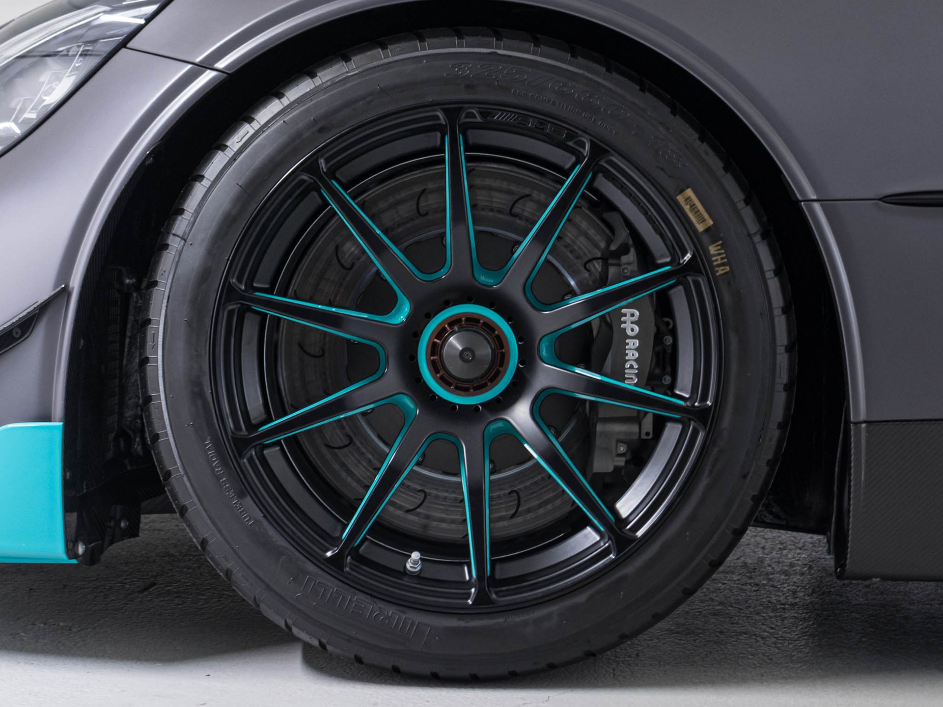 MERCEDES-BENZ AMG GT 2 PRO-image-14