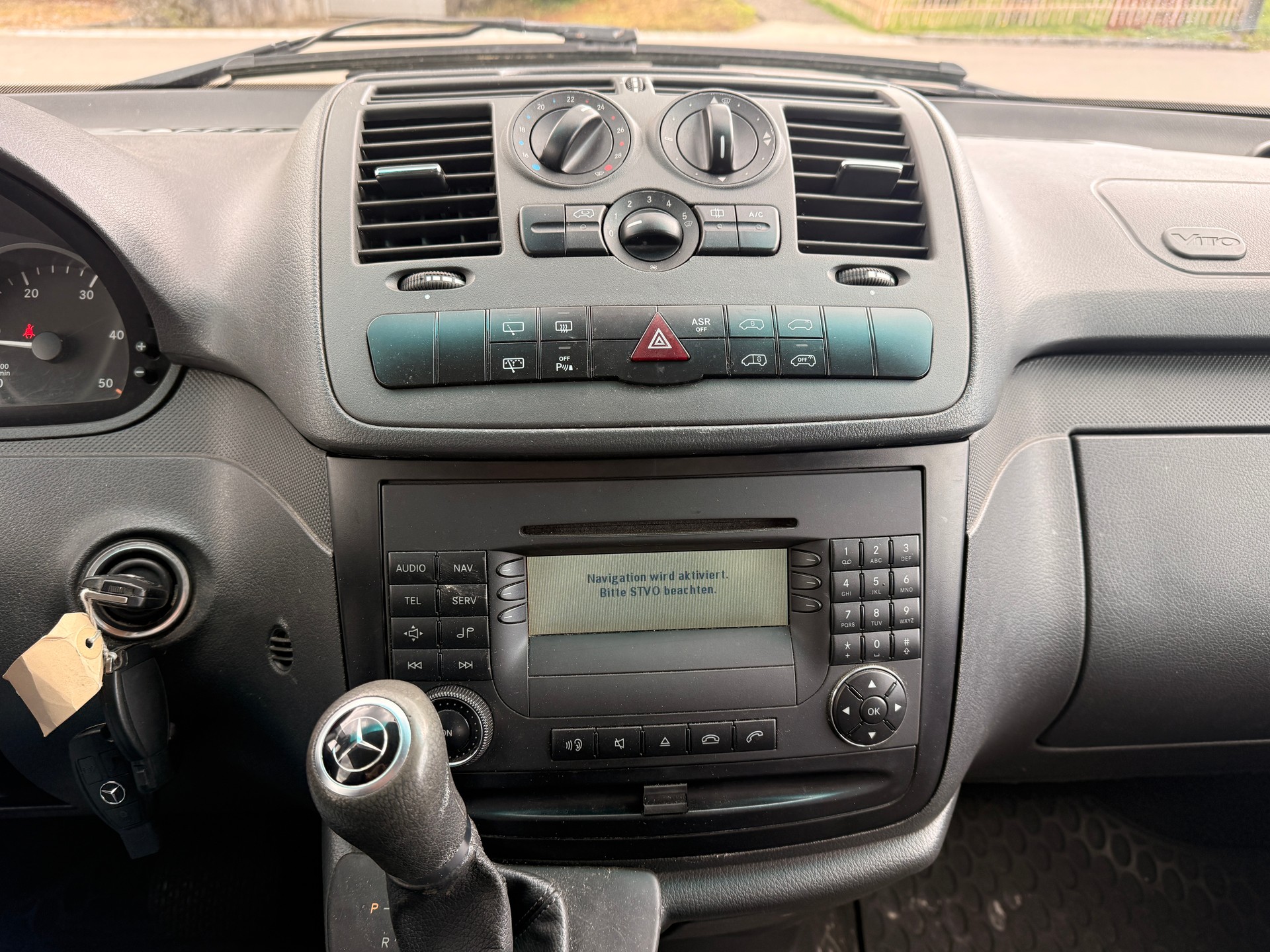 MERCEDES-BENZ Vito 113 CDI Mixto L A Hochdach-image-16