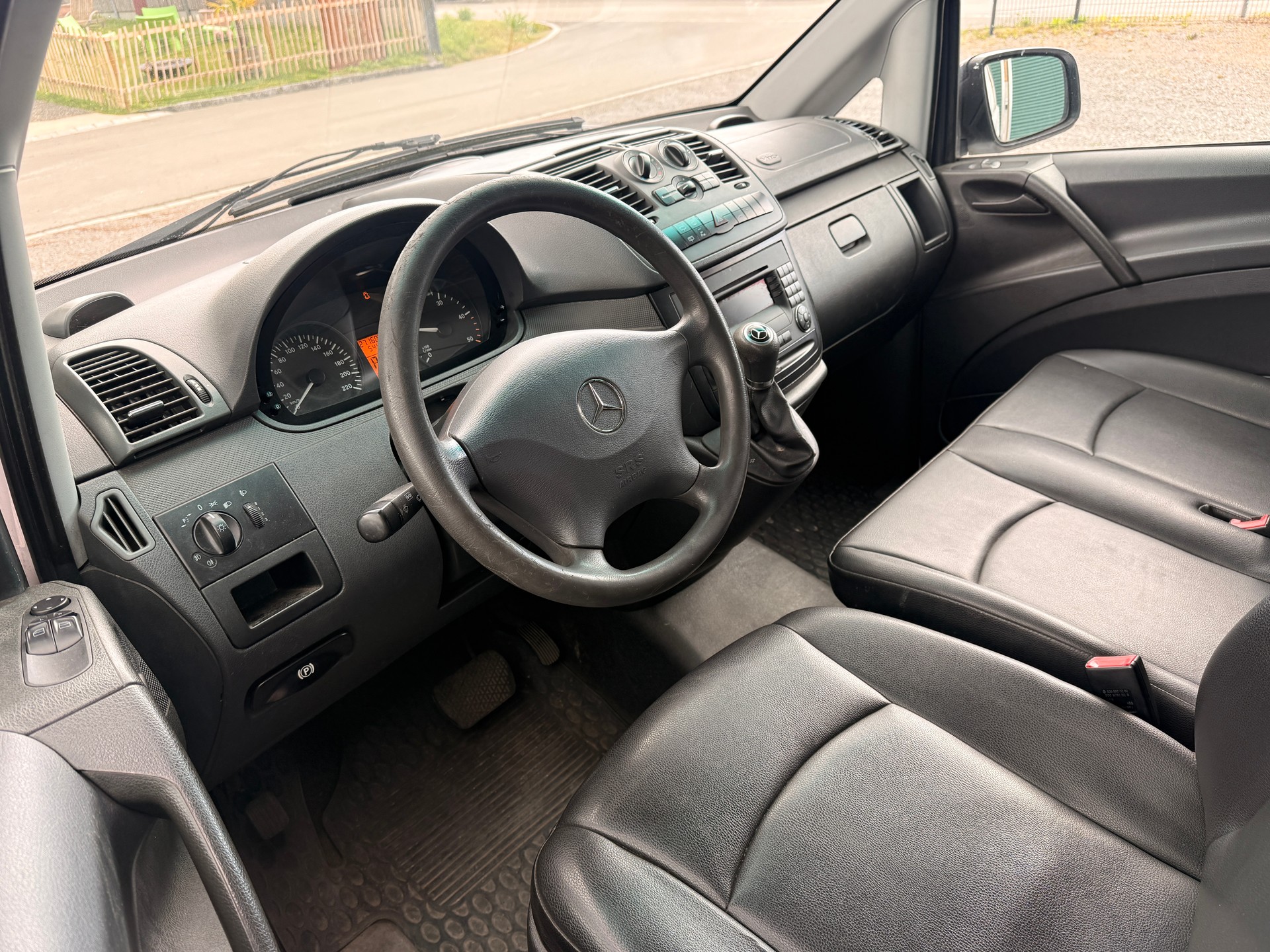 MERCEDES-BENZ Vito 113 CDI Mixto L A Hochdach-image-8