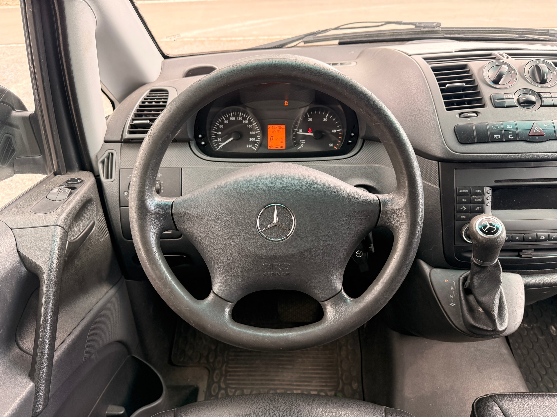 MERCEDES-BENZ Vito 113 CDI Mixto L A Hochdach-image-13