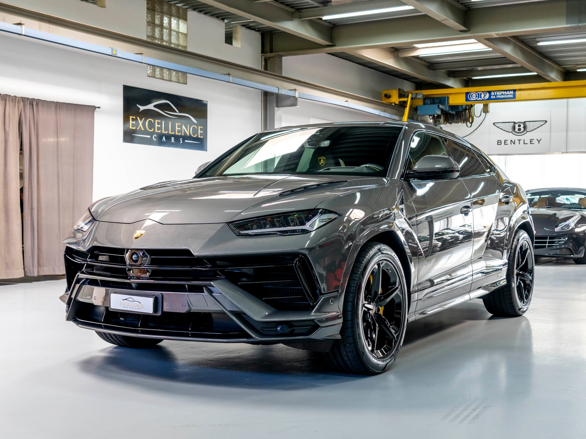 LAMBORGHINI URUS S HP 666 DERNIERE VERSION