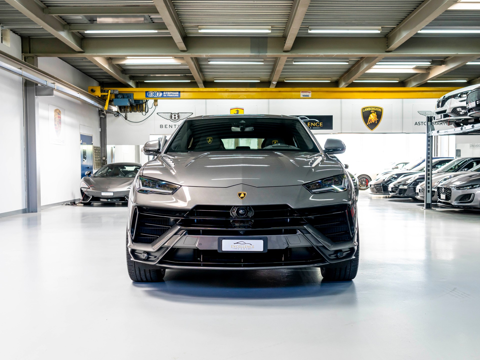 LAMBORGHINI URUS S HP 666 DERNIERE VERSION-showroom-element-1
