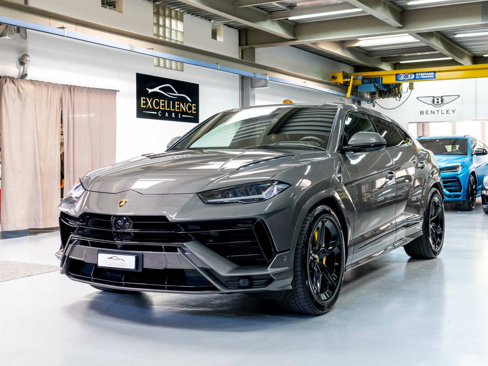 LAMBORGHINI URUS S HP 666 DERNIERE VERSION