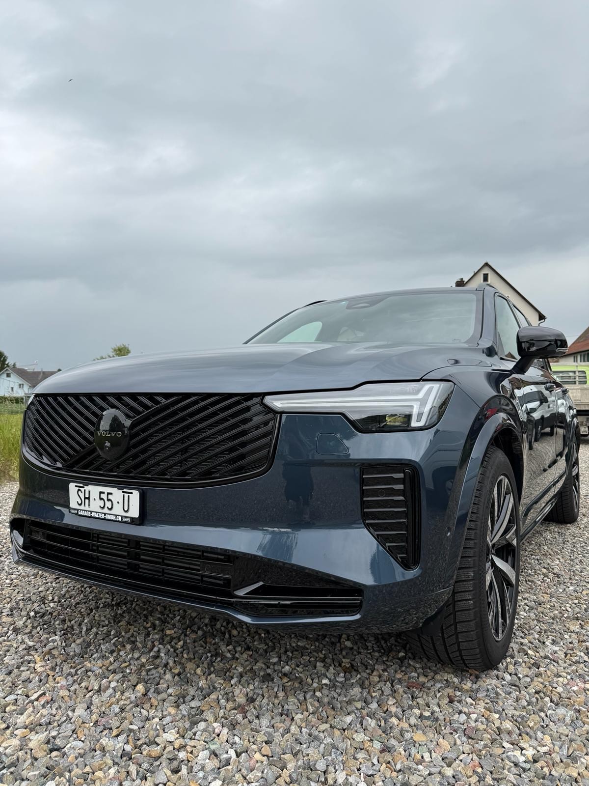 VOLVO XC90 T8 eAWD PluginHybrid Black Edition Geartronic-image-2
