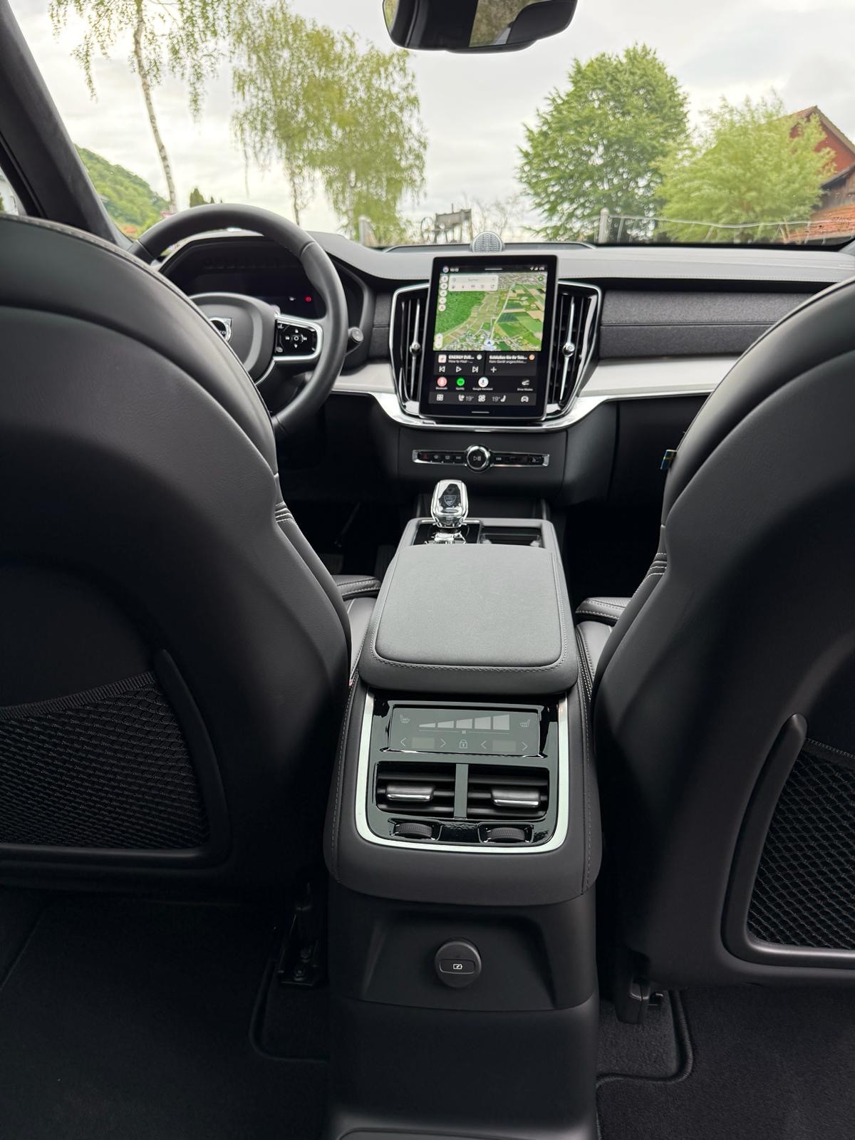 VOLVO XC90 T8 eAWD PluginHybrid Black Edition Geartronic-image-8