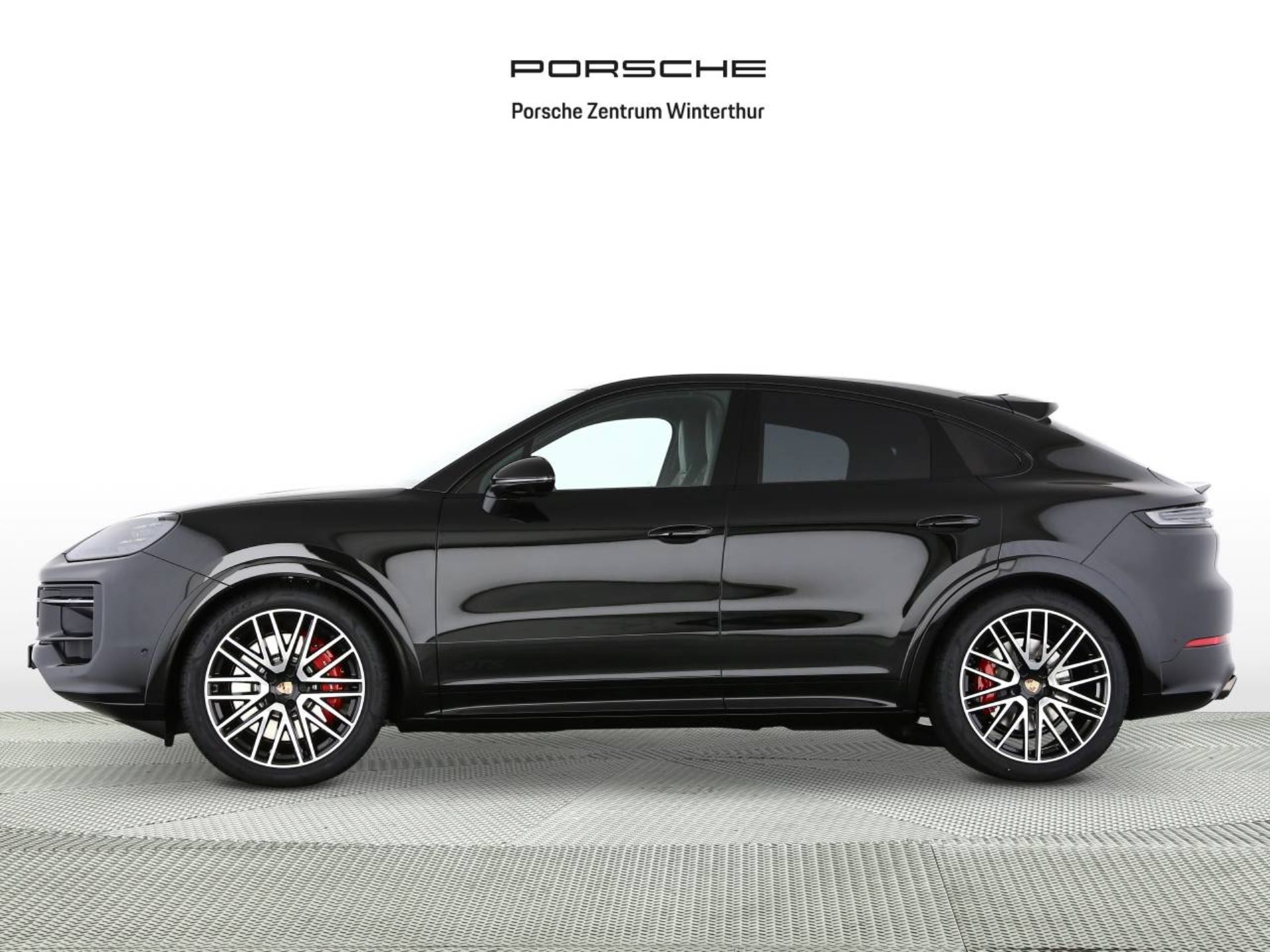 PORSCHE Cayenne GTS Coupé-showroom-element-1