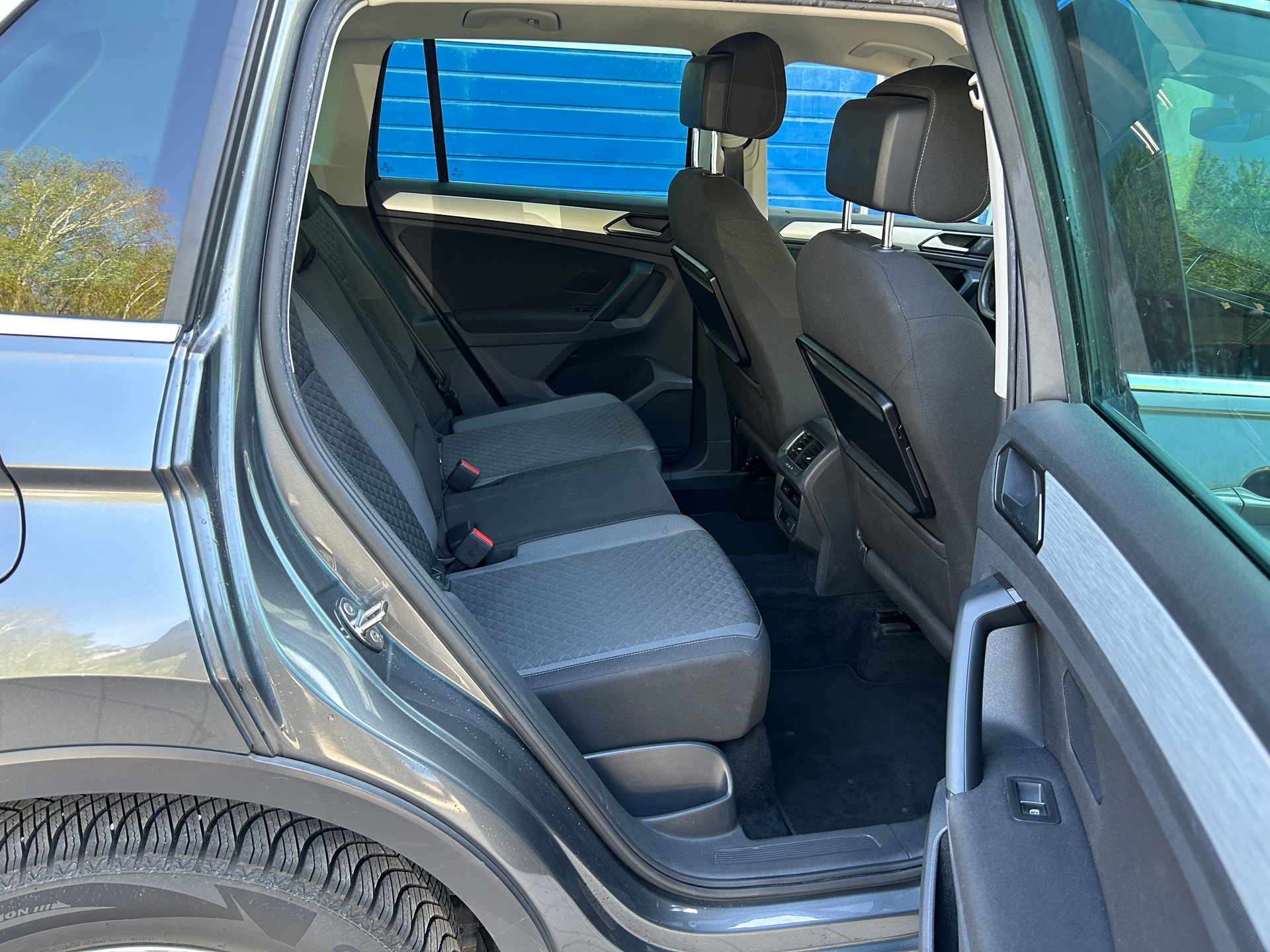 VW Tiguan 2.0 TDI SCR Comfortline 4Motion DSG-image-7