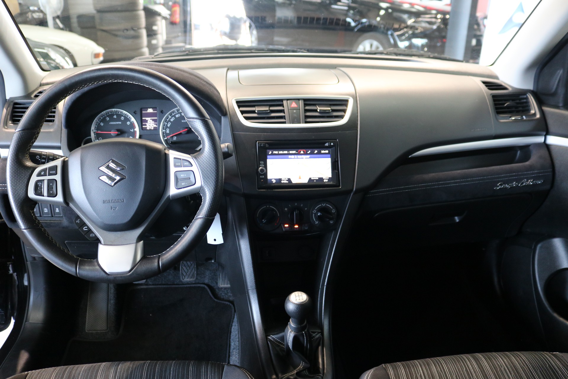 SUZUKI Swift 1.2i 16V Sergio Cellano-image-4