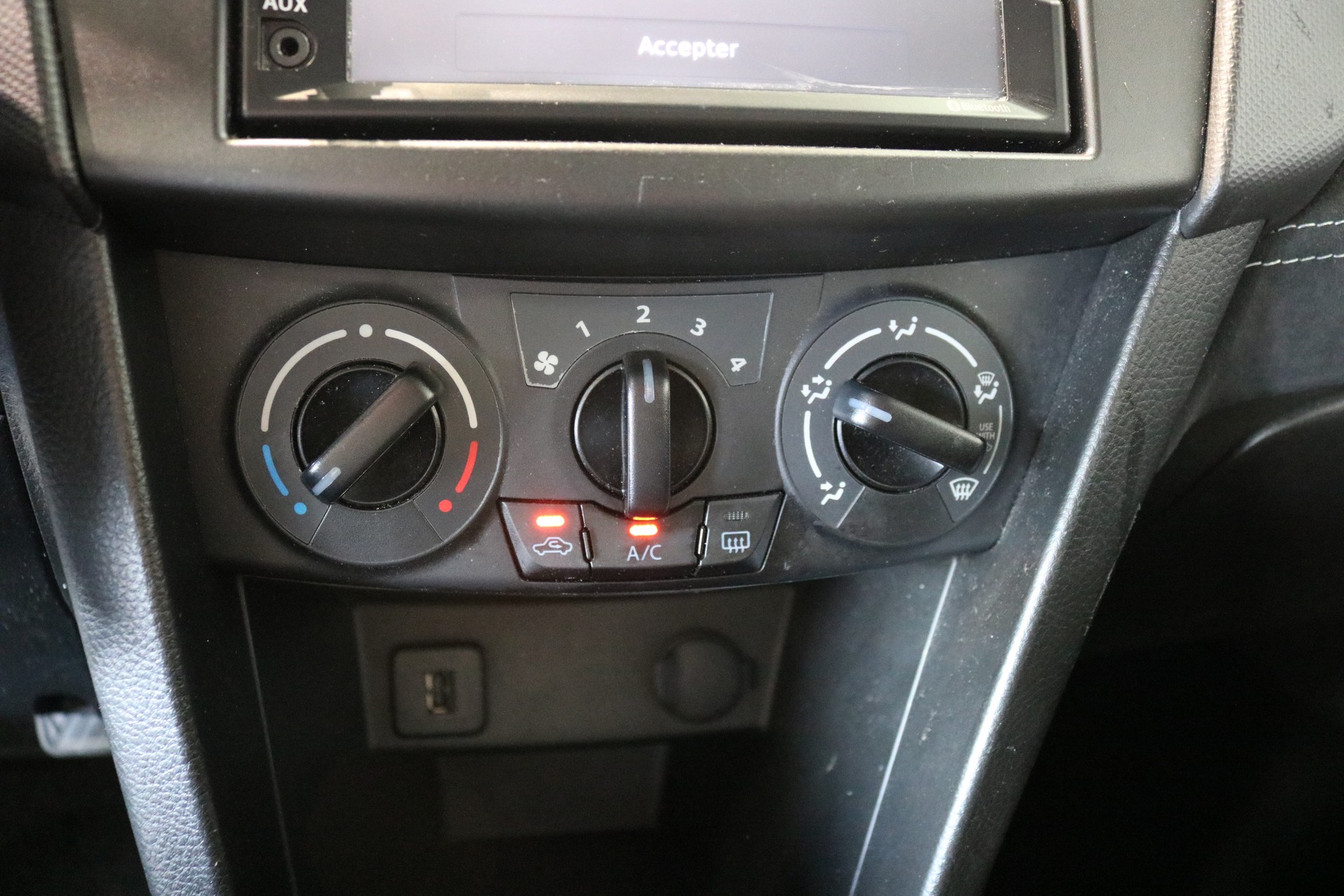 SUZUKI Swift 1.2i 16V Sergio Cellano-image-32