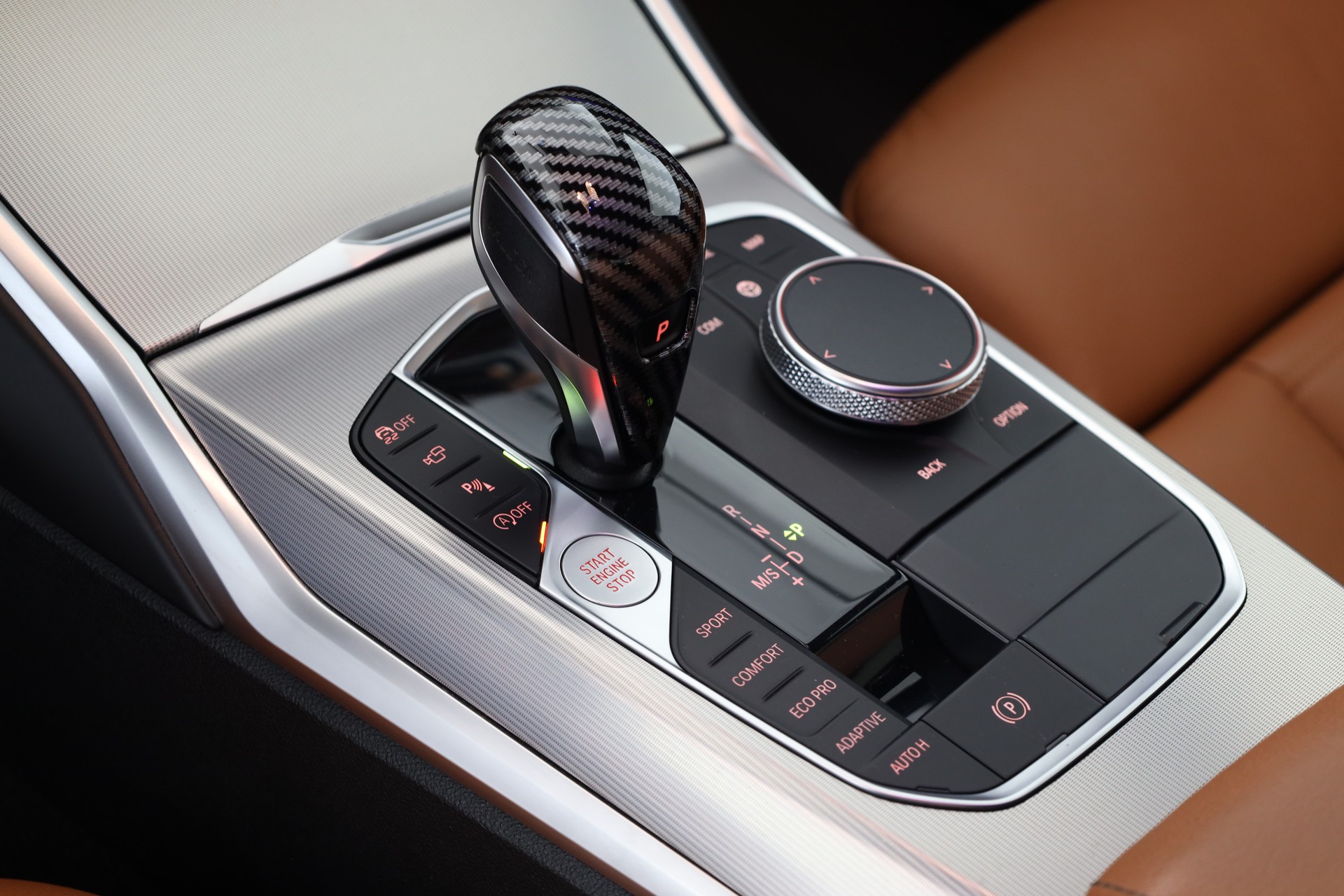 BMW 320i xDrive Steptronic M Sport-image-8