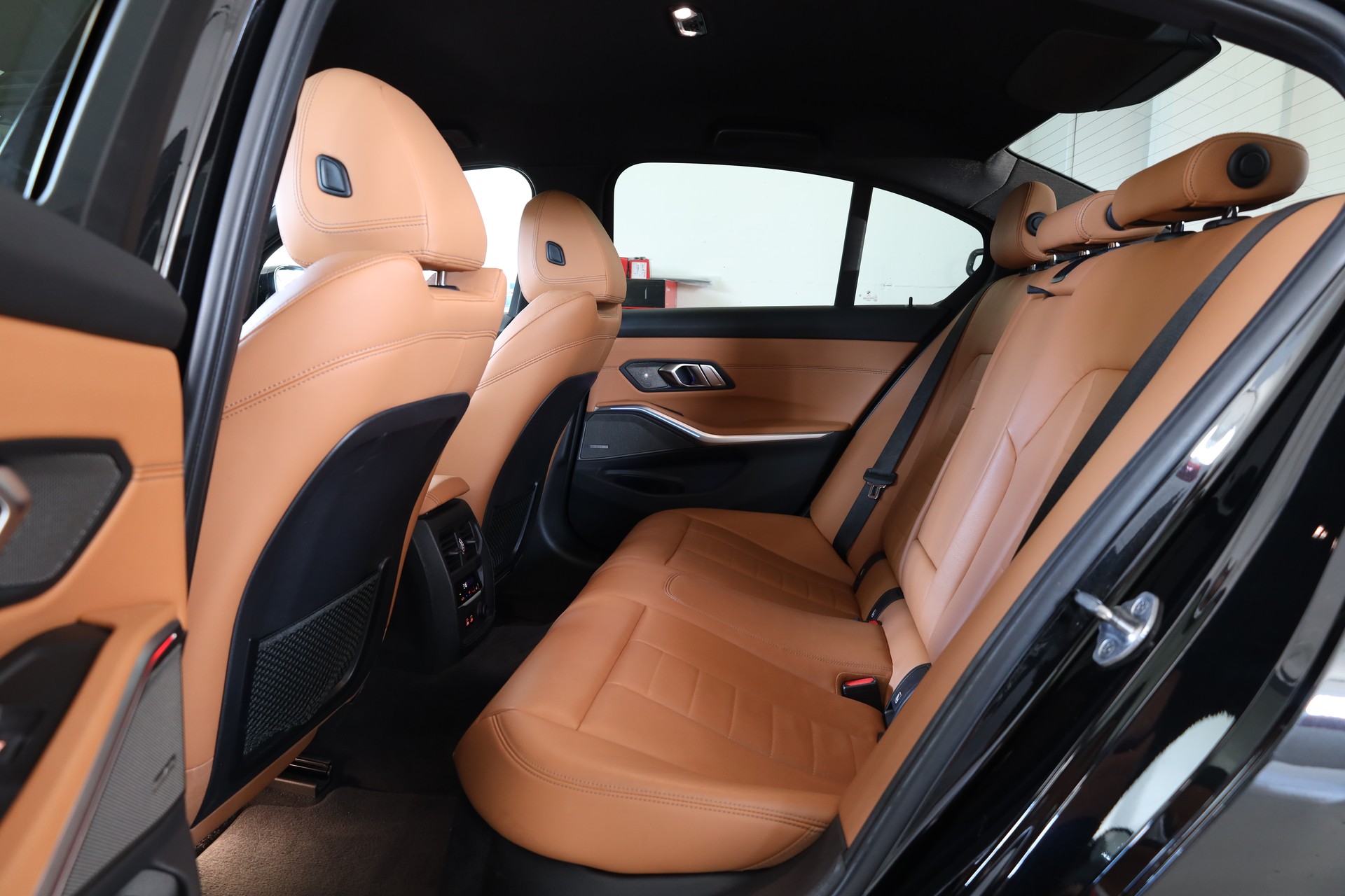 BMW 320i xDrive Steptronic M Sport-image-16