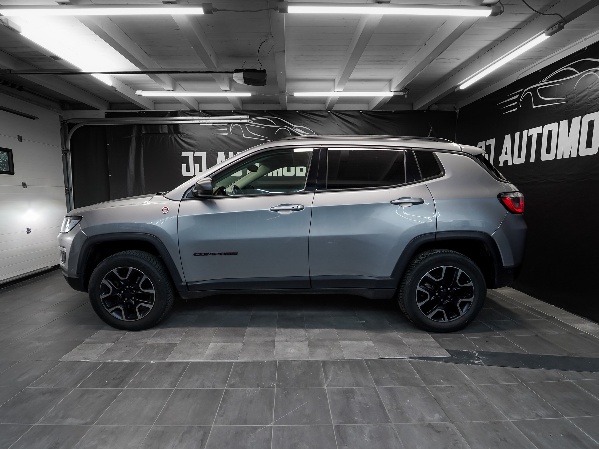JEEP Compass 2.0CRD Trailhawk AWD 9ATX-image-5