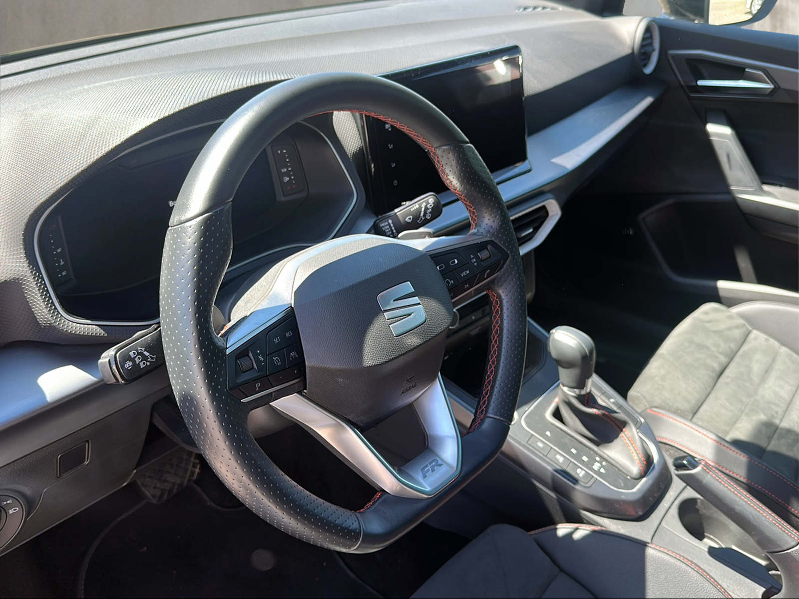 SEAT Ibiza 1.5 EcoTSI Anniversary DSG-image-2