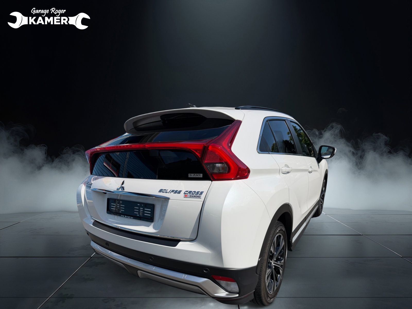 MITSUBISHI Eclipse Cross 1.5 T-Mivec Diamond 4WD CVT-showroom-element-2