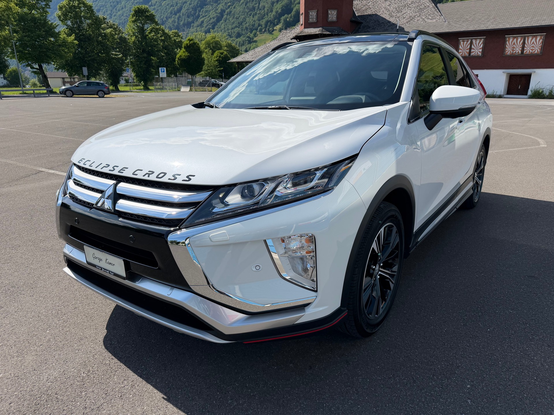 MITSUBISHI Eclipse Cross 1.5 T-Mivec Diamond 4WD CVT-image-1