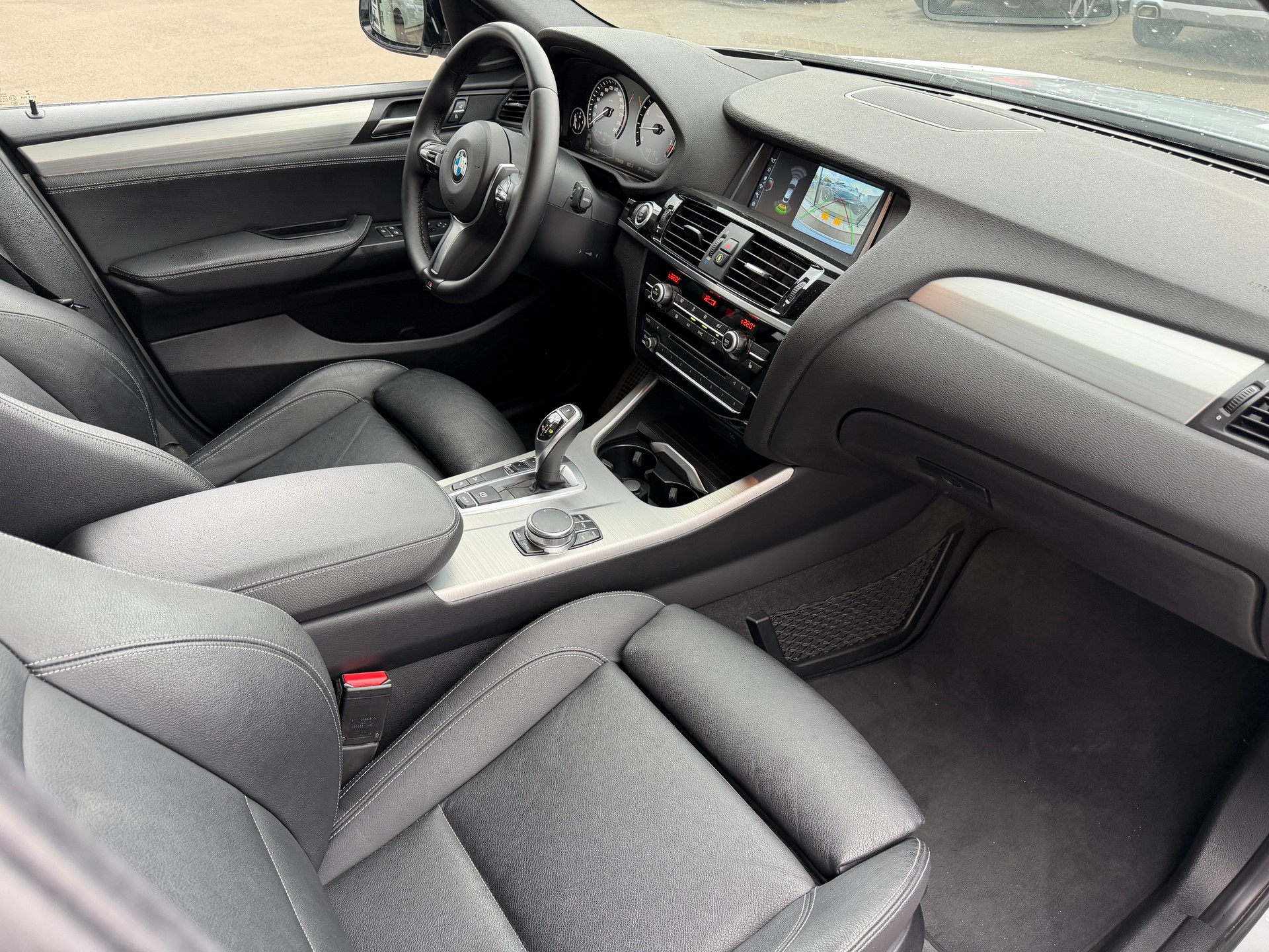 BMW X4 M 40i Steptronic-image-17