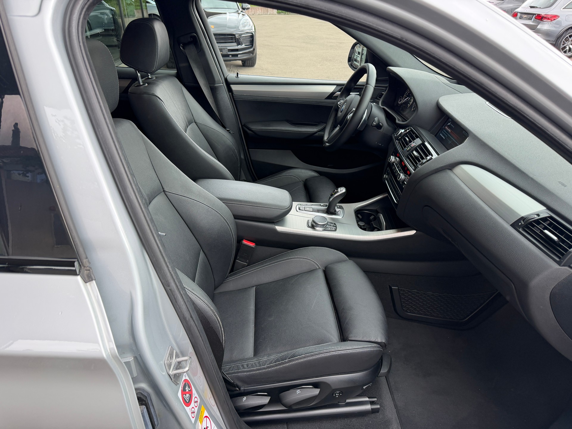 BMW X4 M 40i Steptronic-image-16