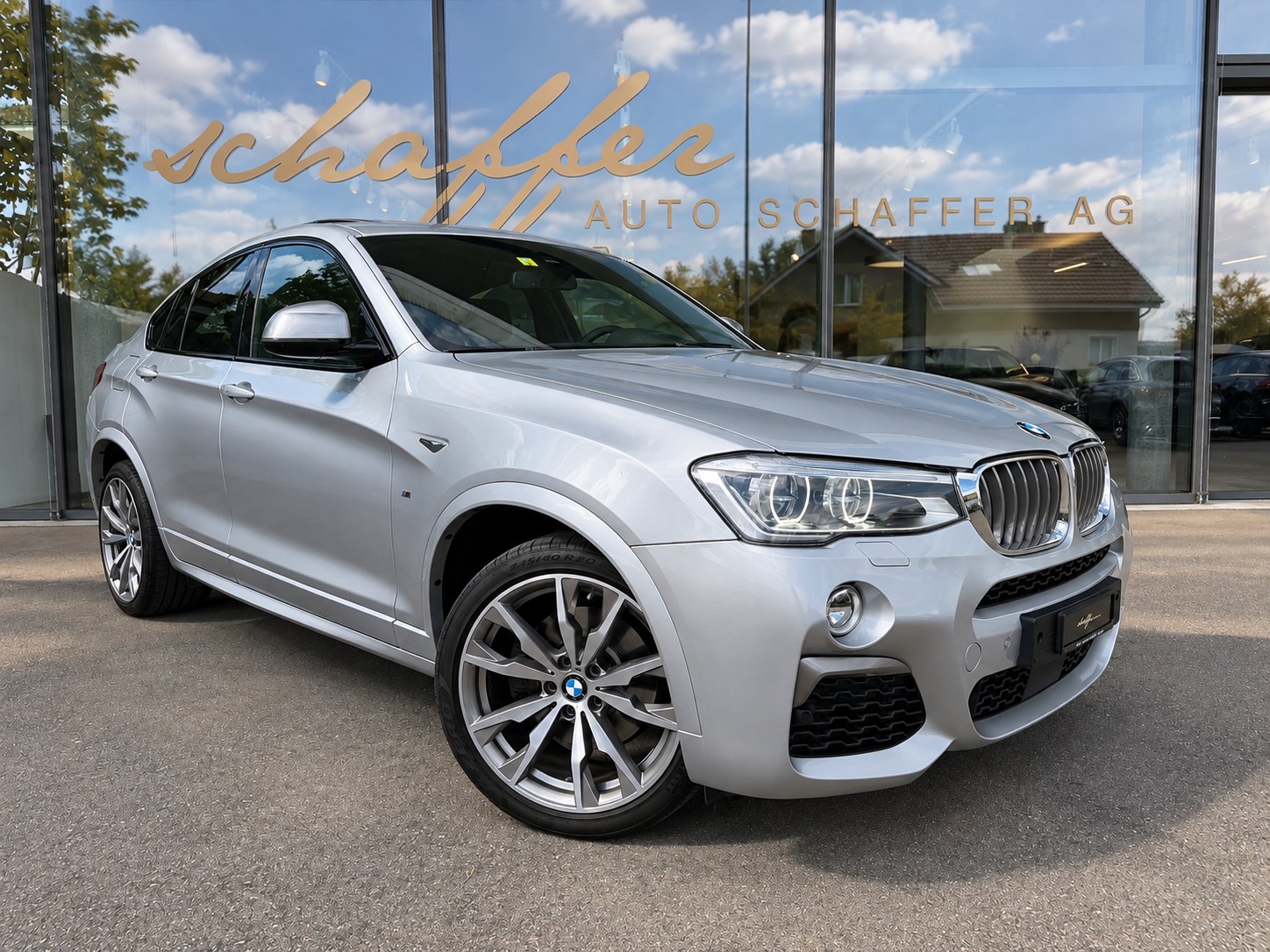 BMW X4 M 40i Steptronic-showroom-element-3