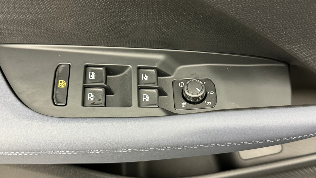 CUPRA Terramar 1.5 eTSI DSG-image-8