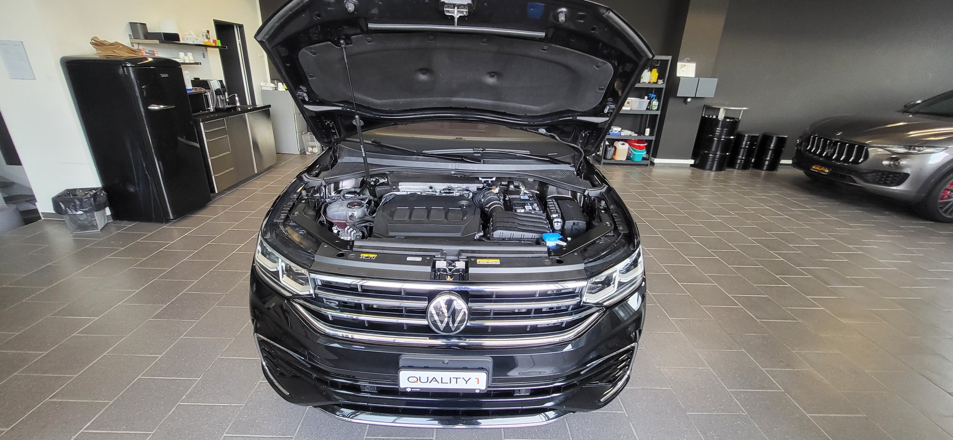 VW Tiguan Allspace 2.0 TDI SCR R-Line 4Motion DSG-image-15
